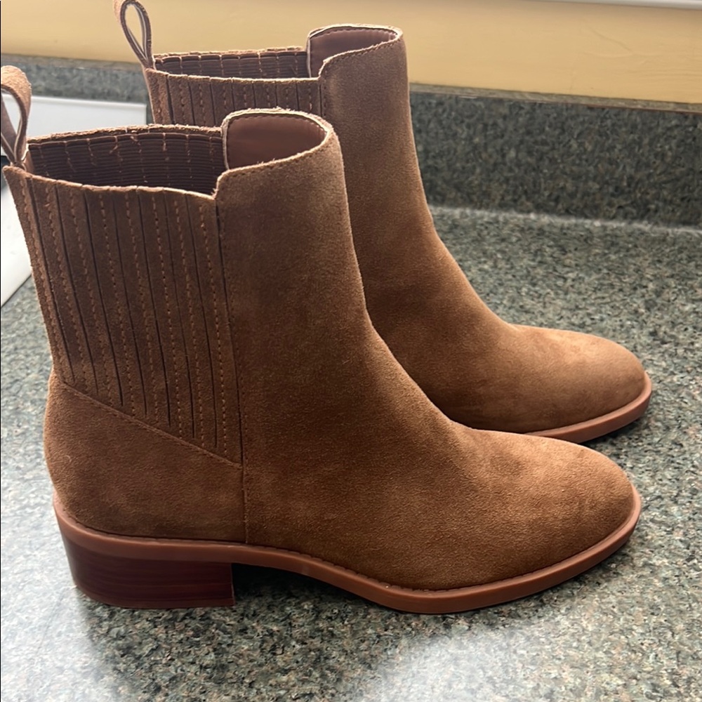 Dolce Vita Tan Suede Ankle Booties